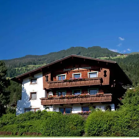 Apartment In 746 Hart im Zillertal