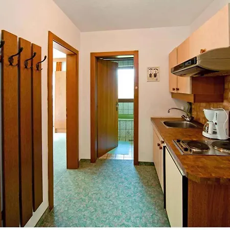 Apartment In 746 *